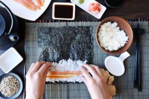 Jak ugotować ryż do sushi?