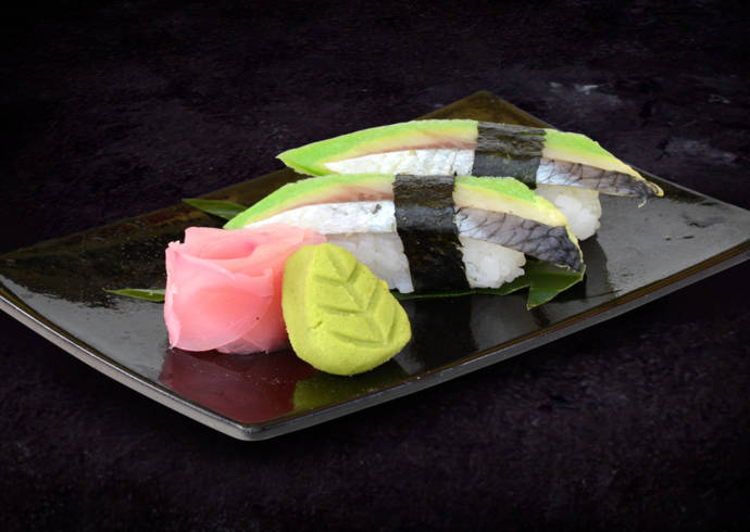 Sushi nigiri ze Å›ledziem House of Asia
