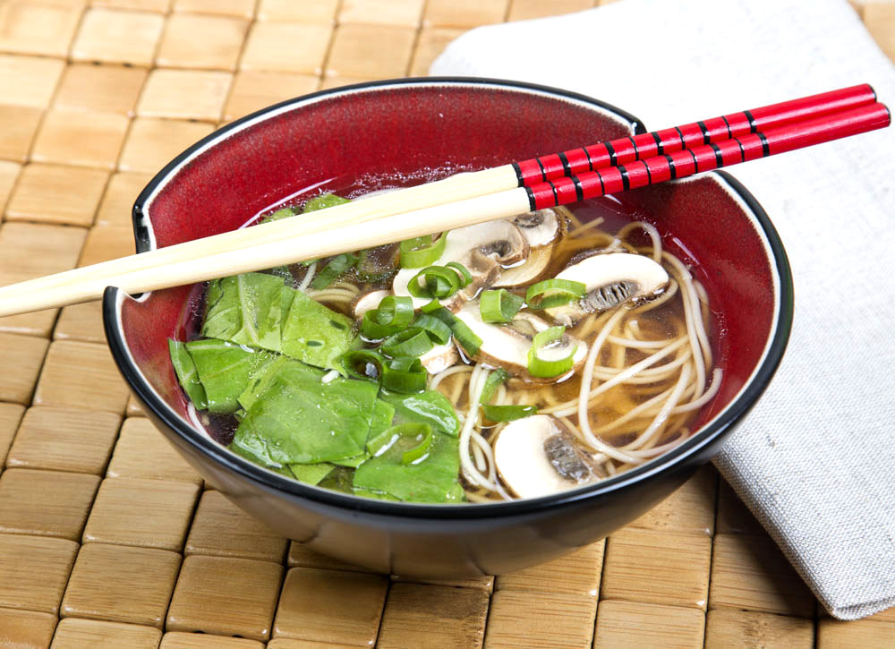 Zupa miso ramen z kurczakiem House of Asia