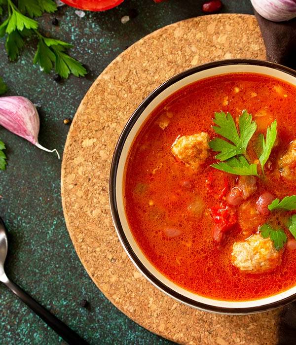 Przepis Azjatycka zupa pomidorowa z mięsnymi klopsikami House of Asia