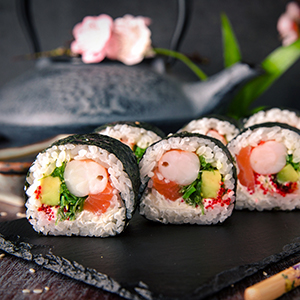 Futomaki_sushi_house_of_asia