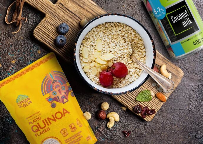 PÅ‚atki quinoa z mleczkiem kokosowym i owocami House of Asia