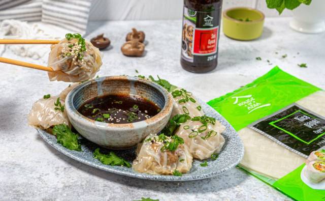 Chińskie pierożki z papieru ryżowego gotowane na parze House of Asia