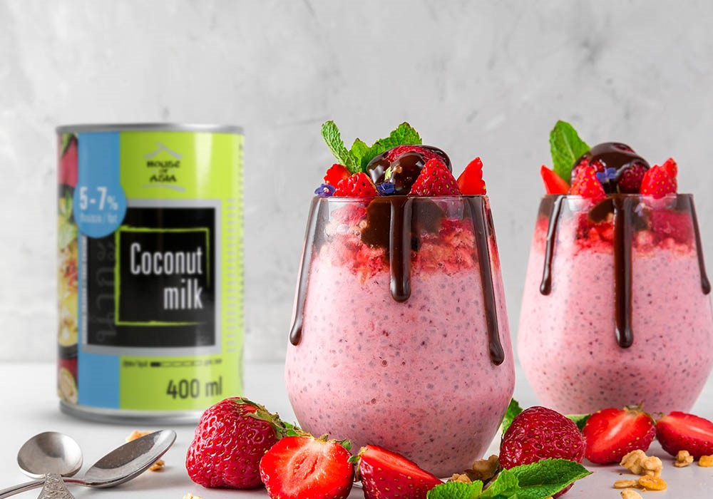 Kokosowo truskawkowy pudding chia i czekoladą