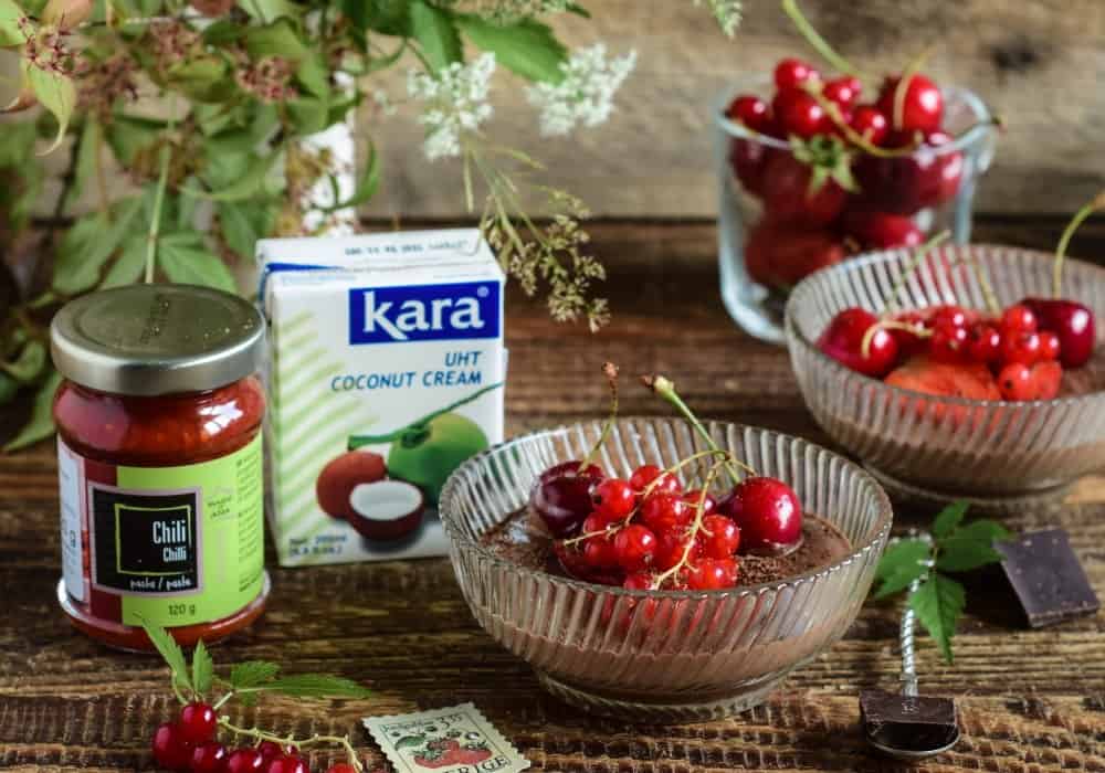 Mus czekoladowo-kokosowy z pastą chili House of Asia Kara Czarna Wisienka