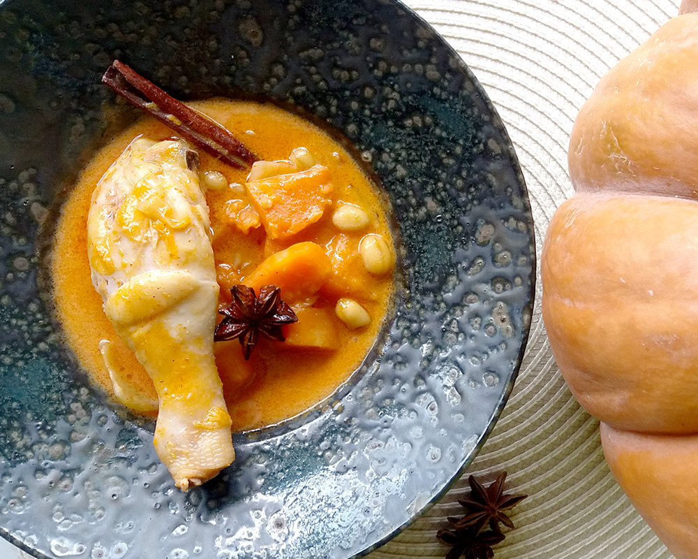 Massaman curry z dynią i kurczakiem