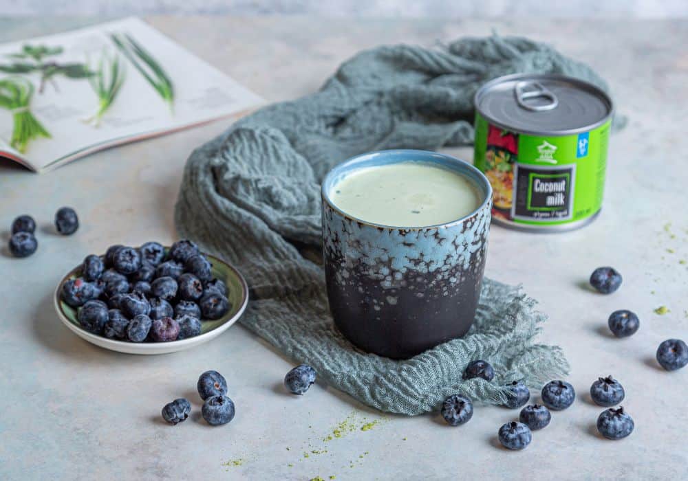 Rozgrzewająca matcha z miodem, imbirem i owocami House of Asia