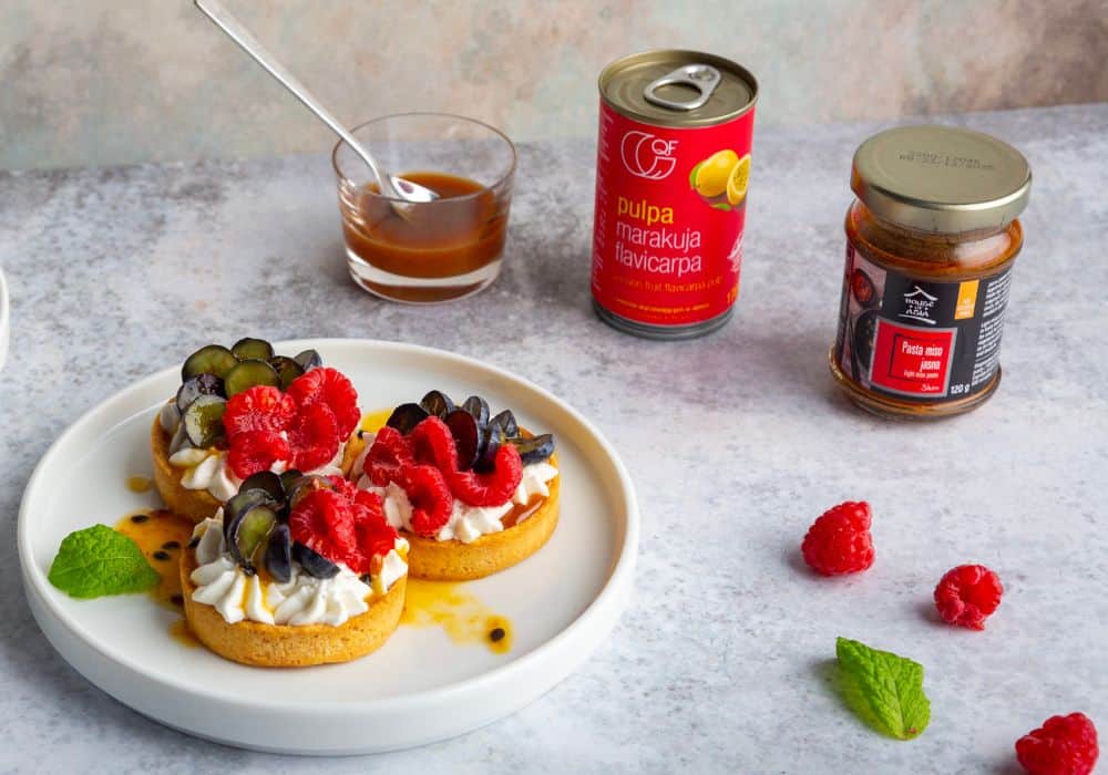 Tartaletki z kremem kokosowym i karmelem Miso