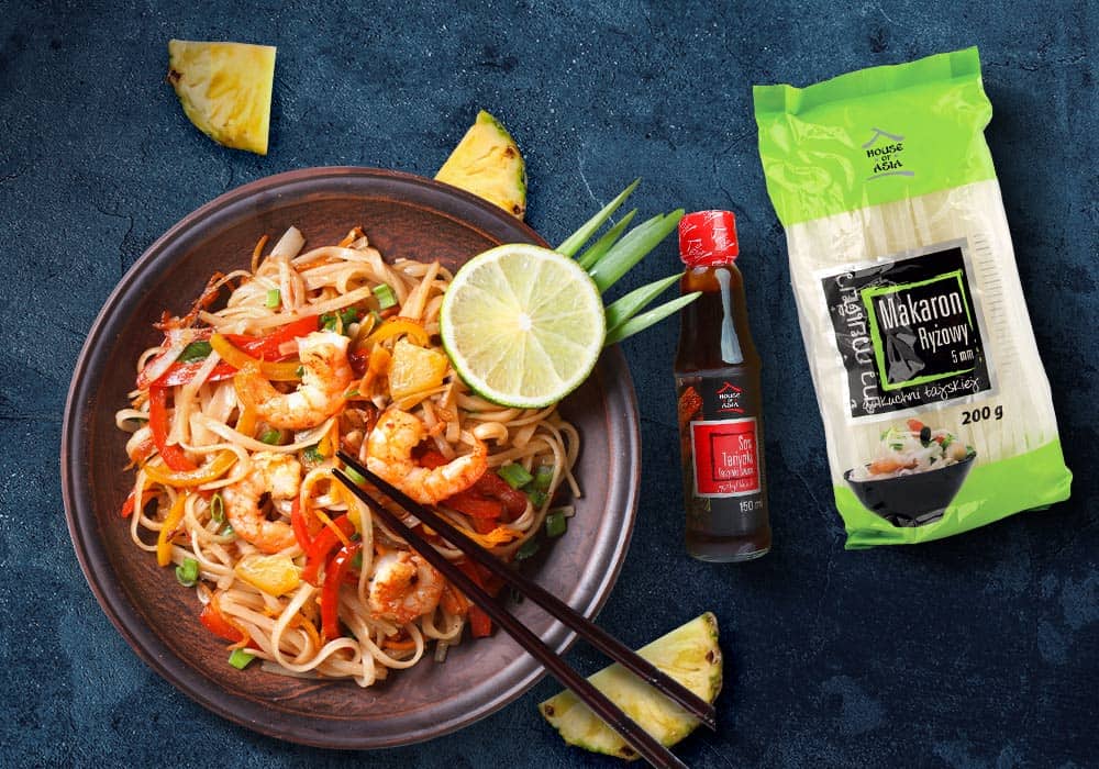 Grillowane krewetki z ananasem i makaronem ryżowym w sosie Teriyaki