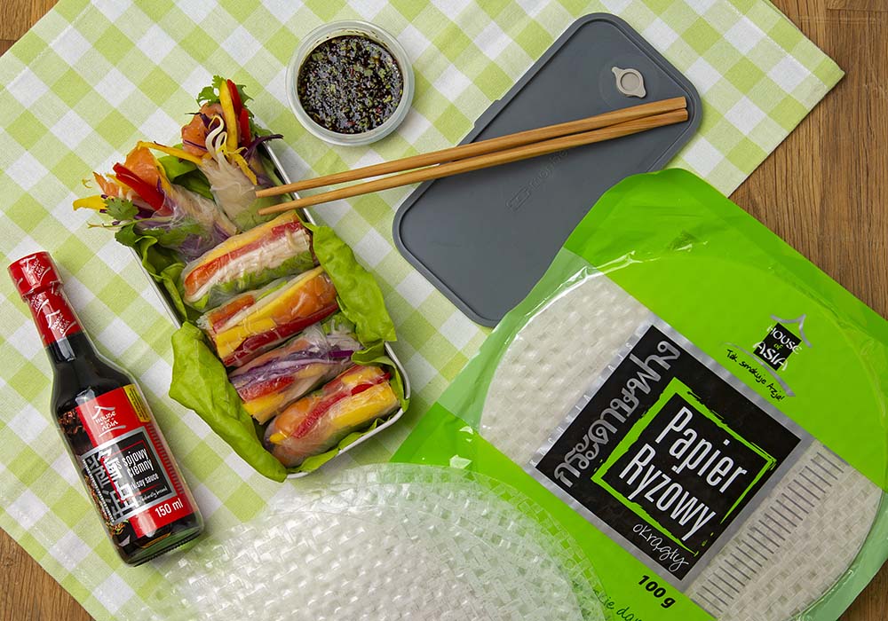 Spring rolls z łososiem i makaronem vermicelli