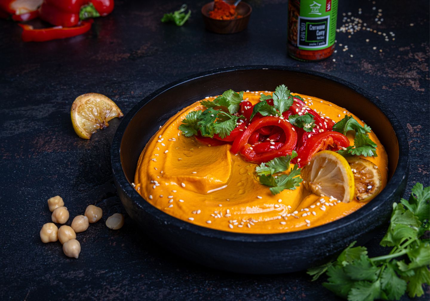 Hummus z pieczoną papryka i tahini House of Asia