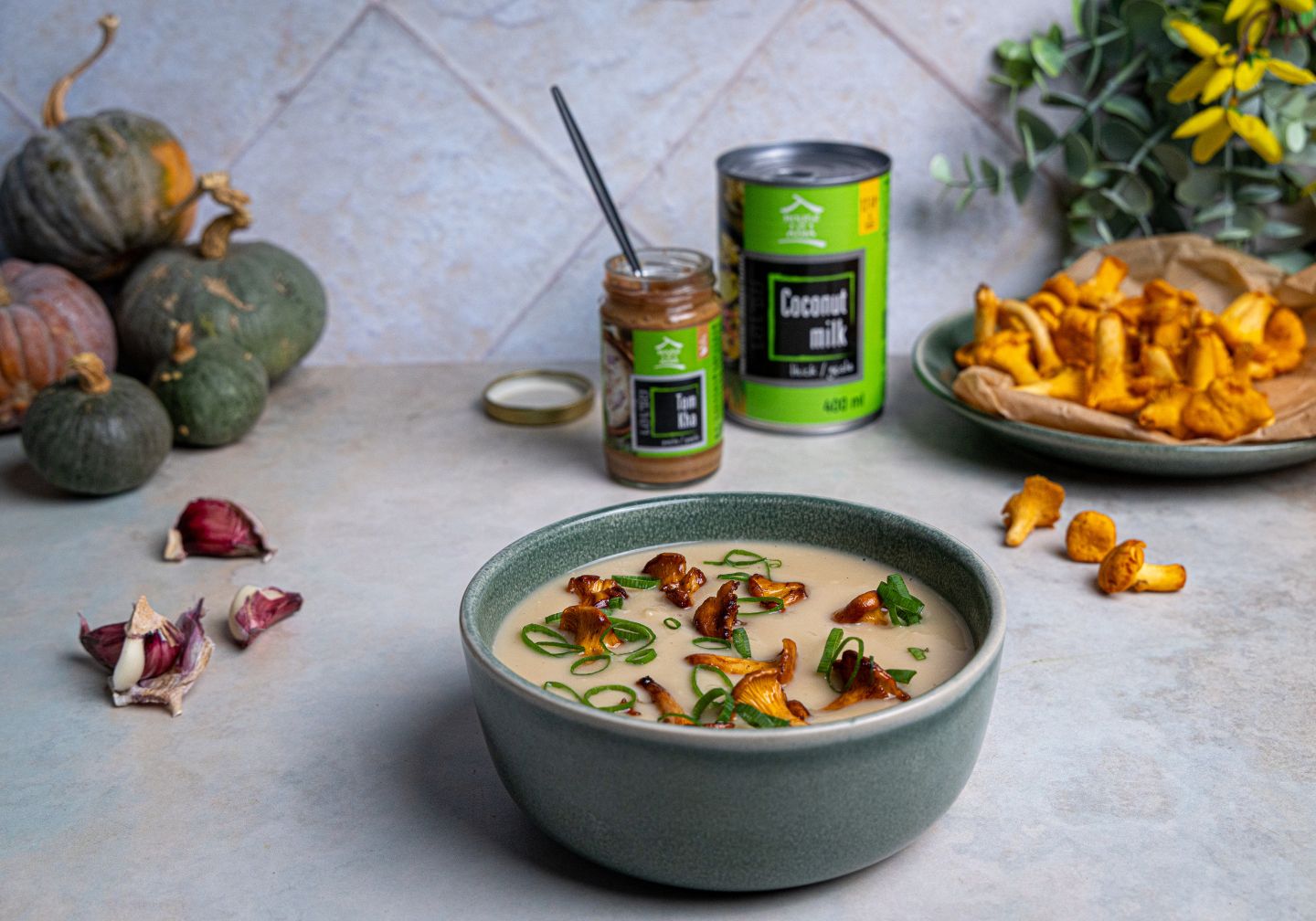 Jesienna zupa krem z selera i pastą Tom Kha House of Asia